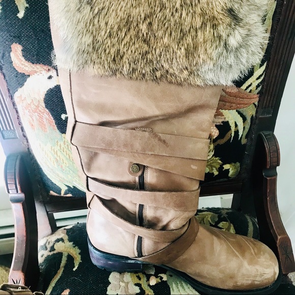Fabianelli Fur Trim Boots - Picture 8 of 8
